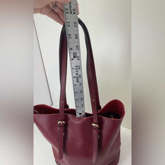 Burgundy Leather Bucket Bag with Adjustable Straps & Removable Lining EUC - Picture 11 of 11